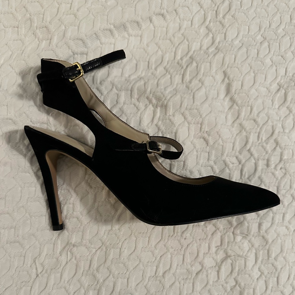 Marc Fisher Navigate Adjustable Buckle Pointy Toe Sz 8